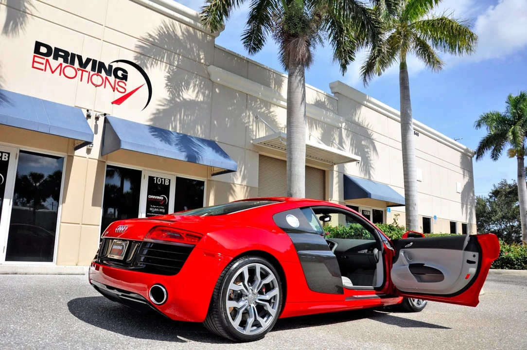 2014 Audi 42 R8 - Image 24 of 31