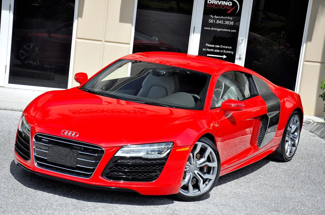 2014 Audi 42 R8 - Image 5 of 31