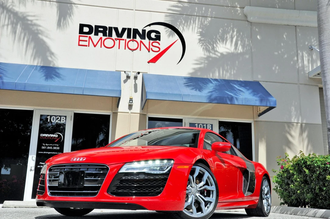 2014 Audi 42 R8 - Image 6 of 31