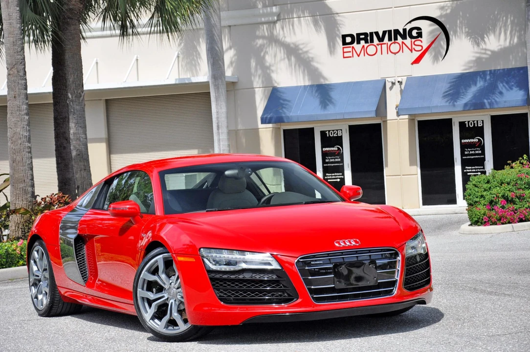 2014 Audi 42 R8 - Image 14 of 31