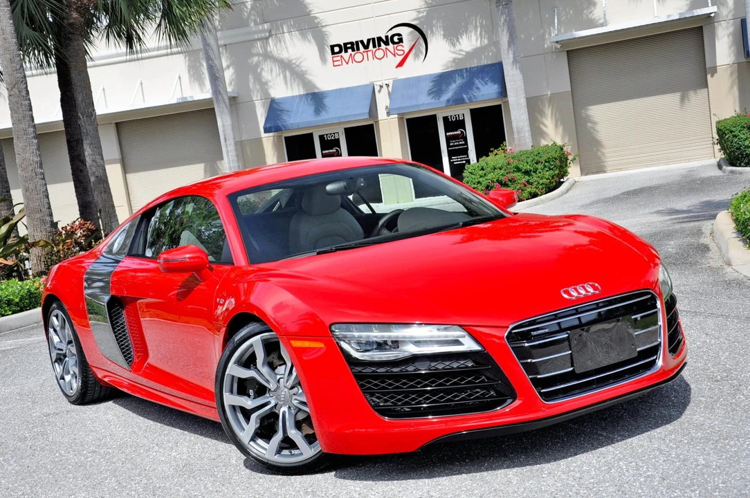 2014 Audi 42 R8 - Image 15 of 31