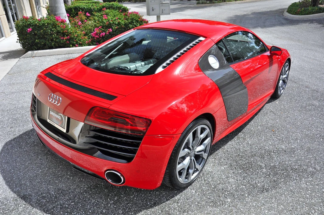 2014 Audi 42 R8 - Image 27 of 31