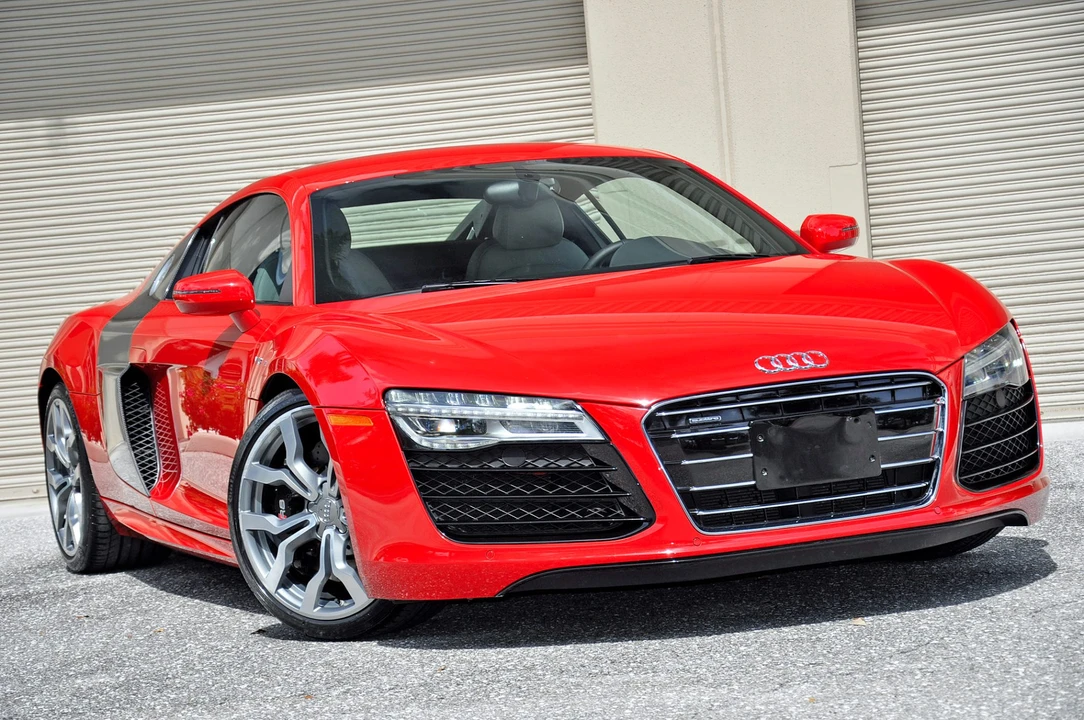 2014 Audi 42 R8 - Image 11 of 31