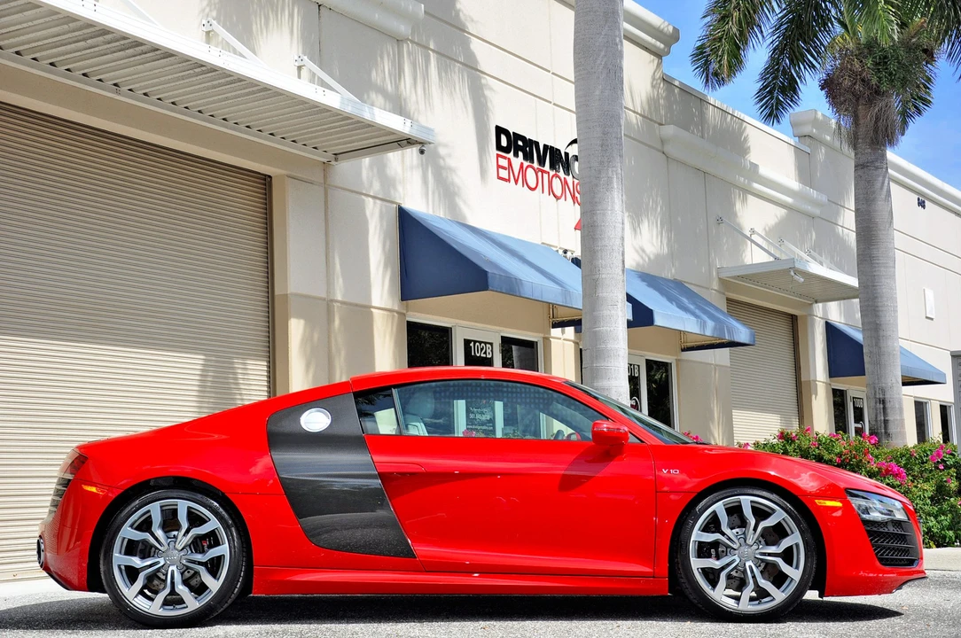 2014 Audi 42 R8 - Image 22 of 31