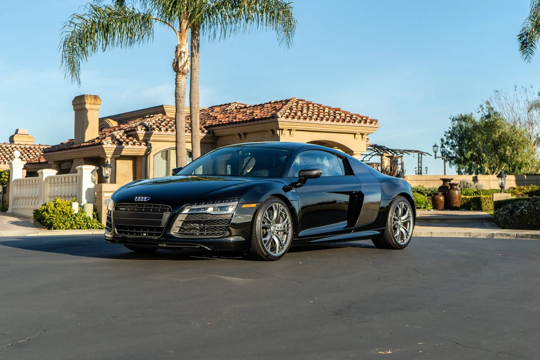2014 Audi 42 R8 - Image 9 of 31