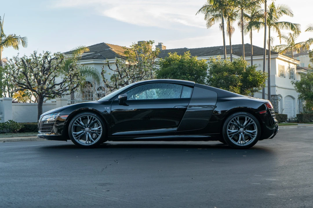 2014 Audi 42 R8 - Image 14 of 31