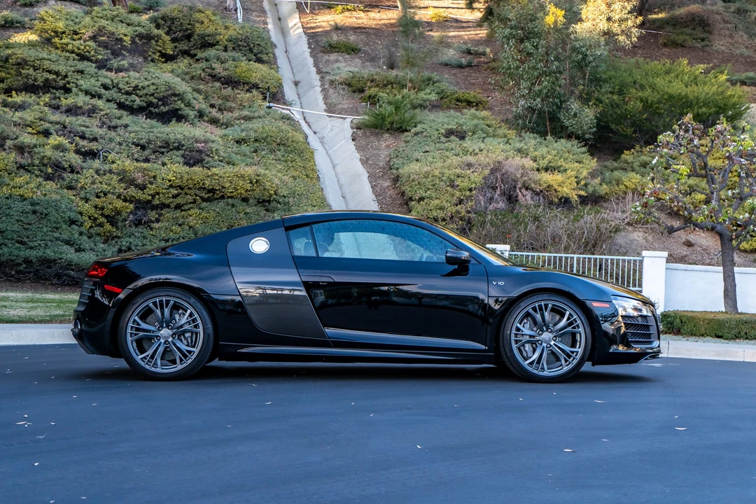 2014 Audi 42 R8 - Image 17 of 31