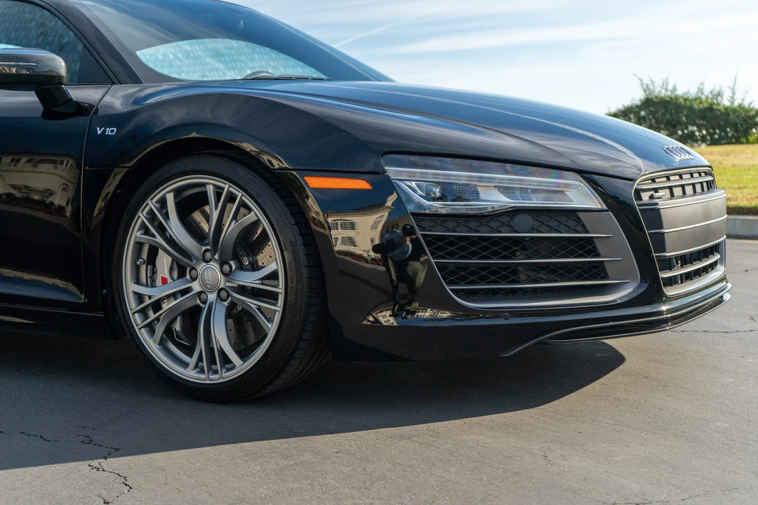 2014 Audi 42 R8 - Image 22 of 31