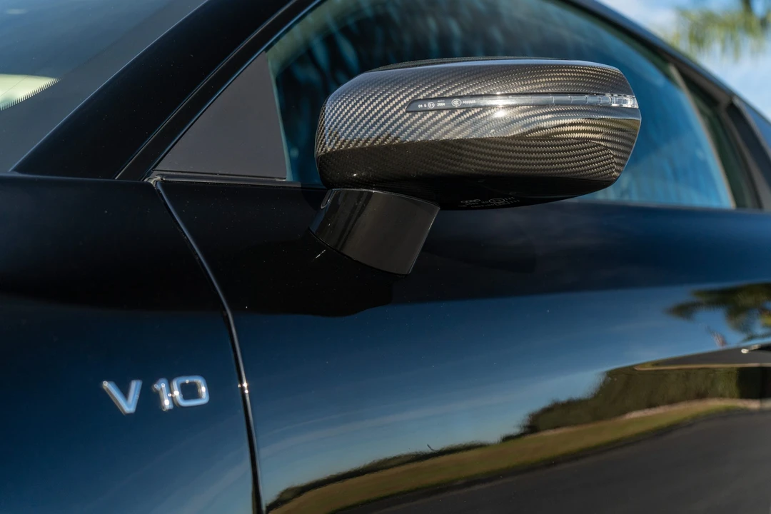 2014 Audi 42 R8 - Image 27 of 31
