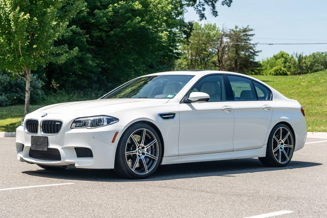 2014 BMW F10 M5 - Image 2 of 31