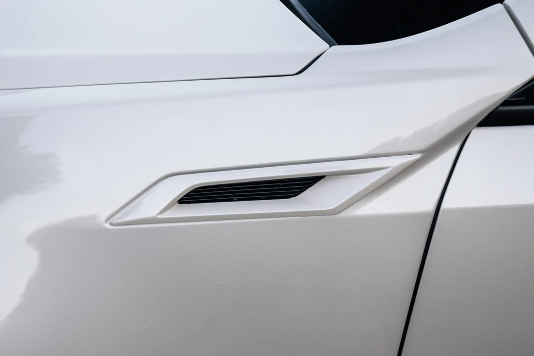 2014 Cadillac CTS-V 2nd Gen - Image 26 of 31