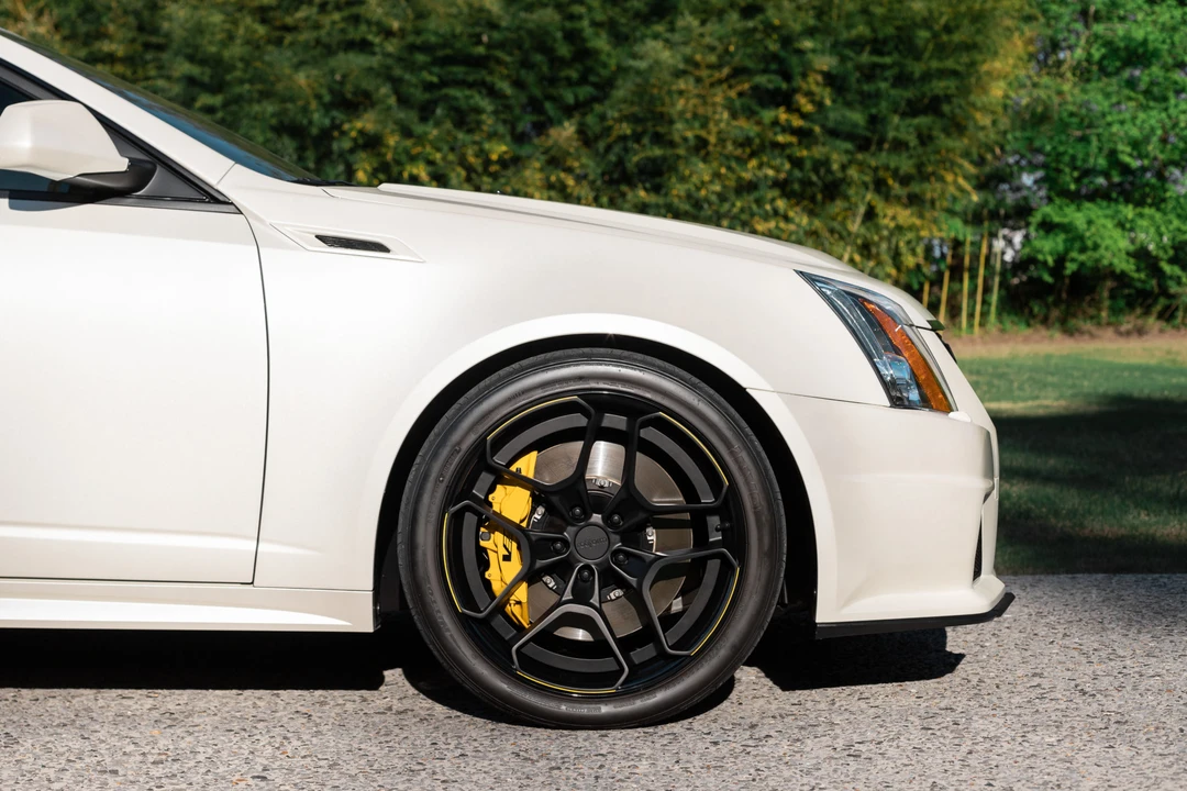 2014 Cadillac CTS-V 2nd Gen - Image 19 of 31