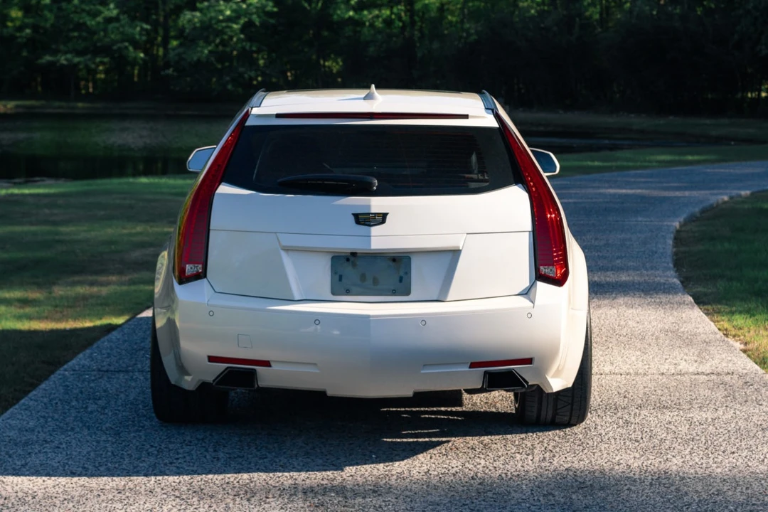 2014 Cadillac CTS-V 2nd Gen - Image 15 of 31