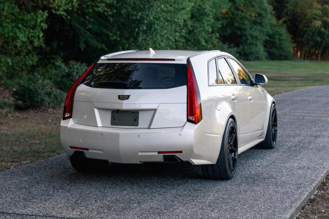 2014 Cadillac CTS-V 2nd Gen - Image 16 of 31