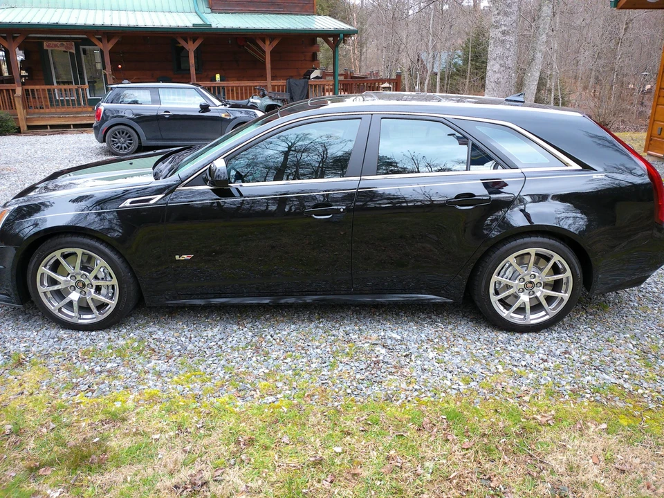 2014 Cadillac CTS-V 2nd Gen - Image 10 of 31