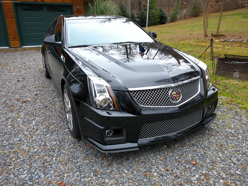 2014 Cadillac CTS-V 2nd Gen - Image 2 of 31