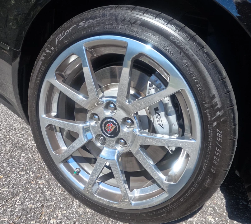 2014 Cadillac CTS-V 2nd Gen - Image 25 of 31