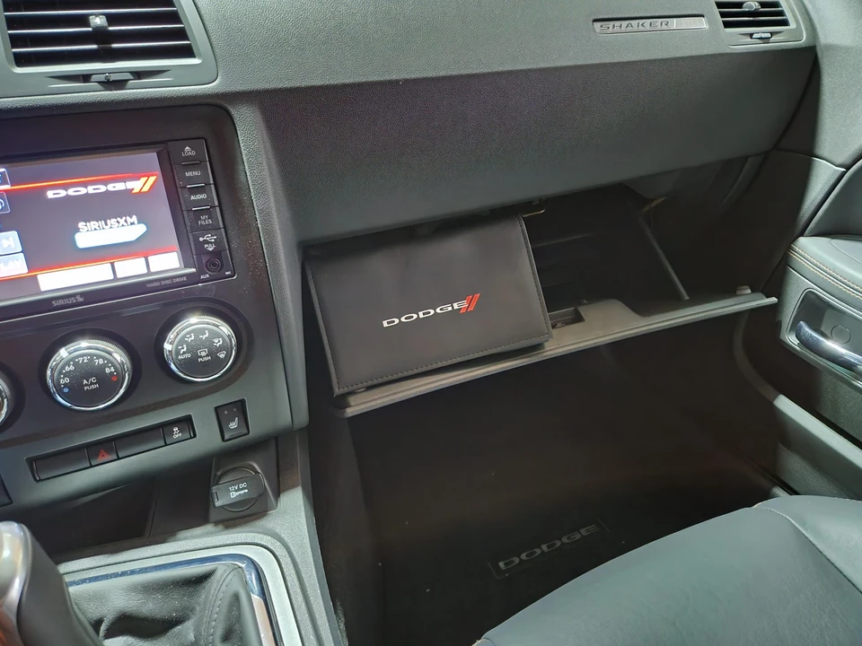 2014 Dodge Challenger 3rd Gen - Image 27 of 31
