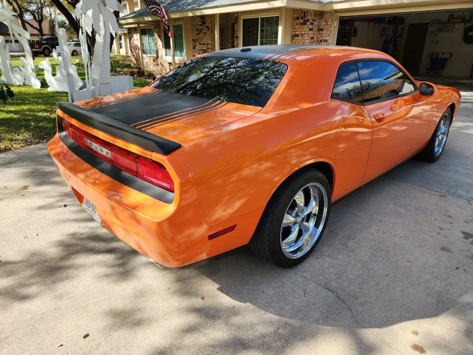 2014 Dodge Challenger 3rd Gen - Image 5 of 31