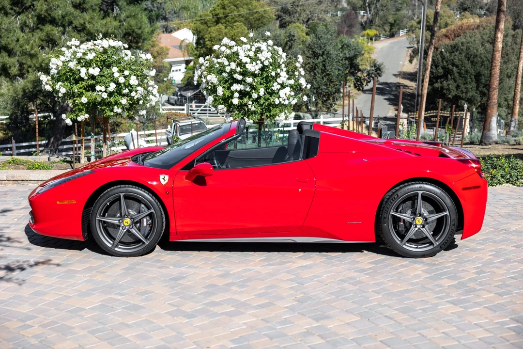 2014 Ferrari 458 Spider - Image 12 of 31