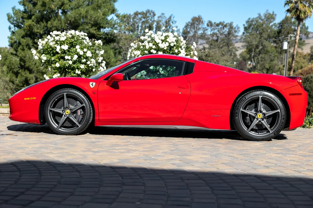 2014 Ferrari 458 Spider - Image 3 of 31