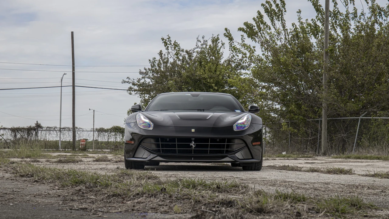 2014 Ferrari F12berlinetta - Image 13 of 31