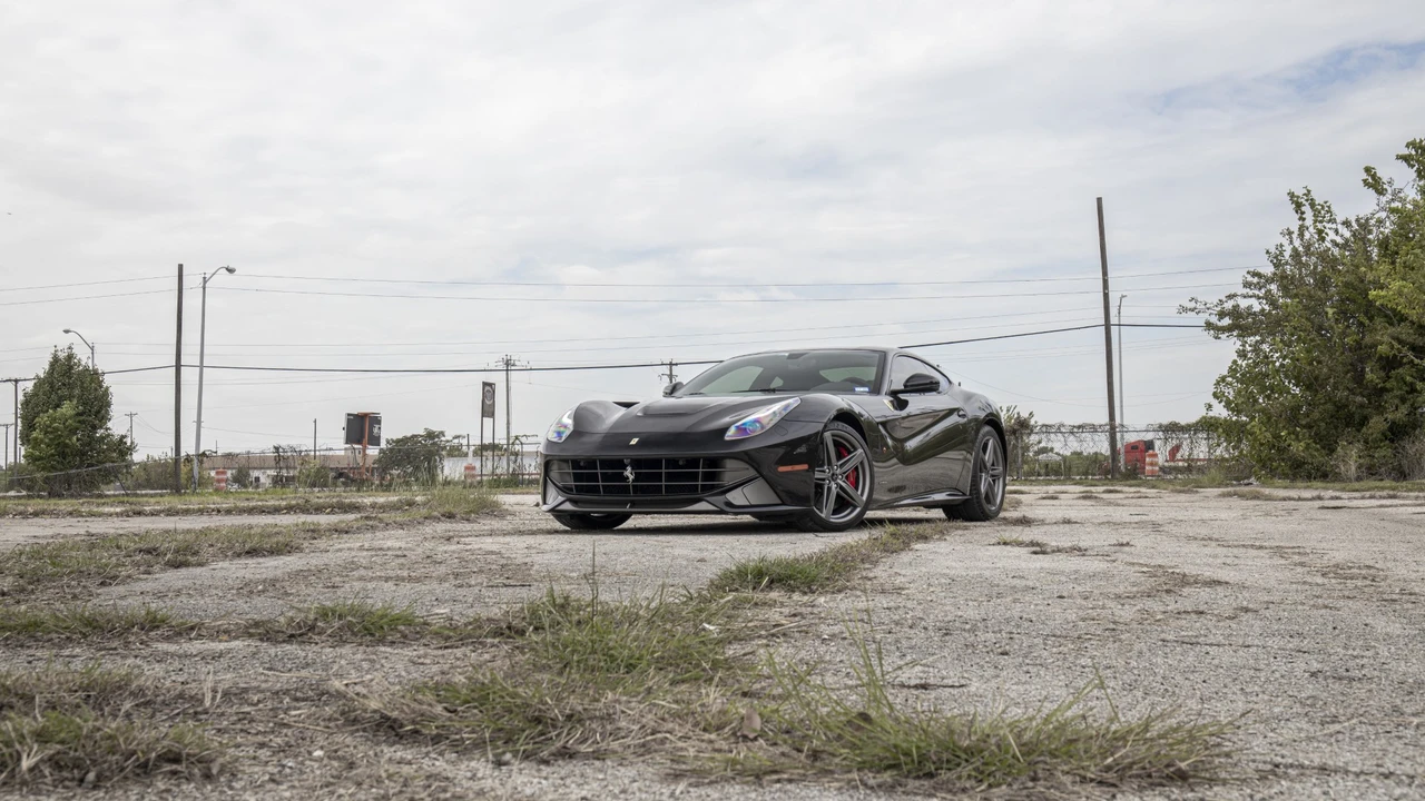 2014 Ferrari F12berlinetta - Image 18 of 31