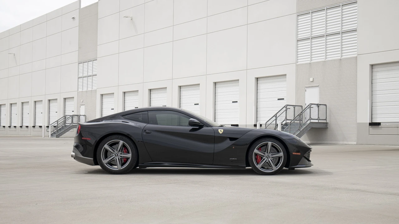 2014 Ferrari F12berlinetta - Image 7 of 31