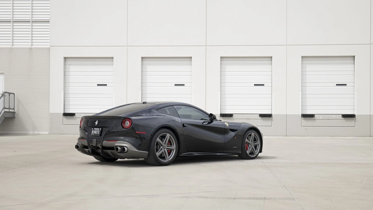 2014 Ferrari F12berlinetta - Image 4 of 31