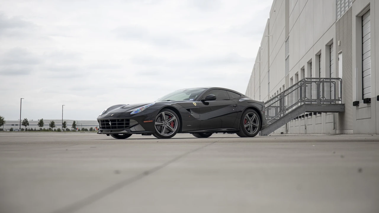 2014 Ferrari F12berlinetta - Image 25 of 31