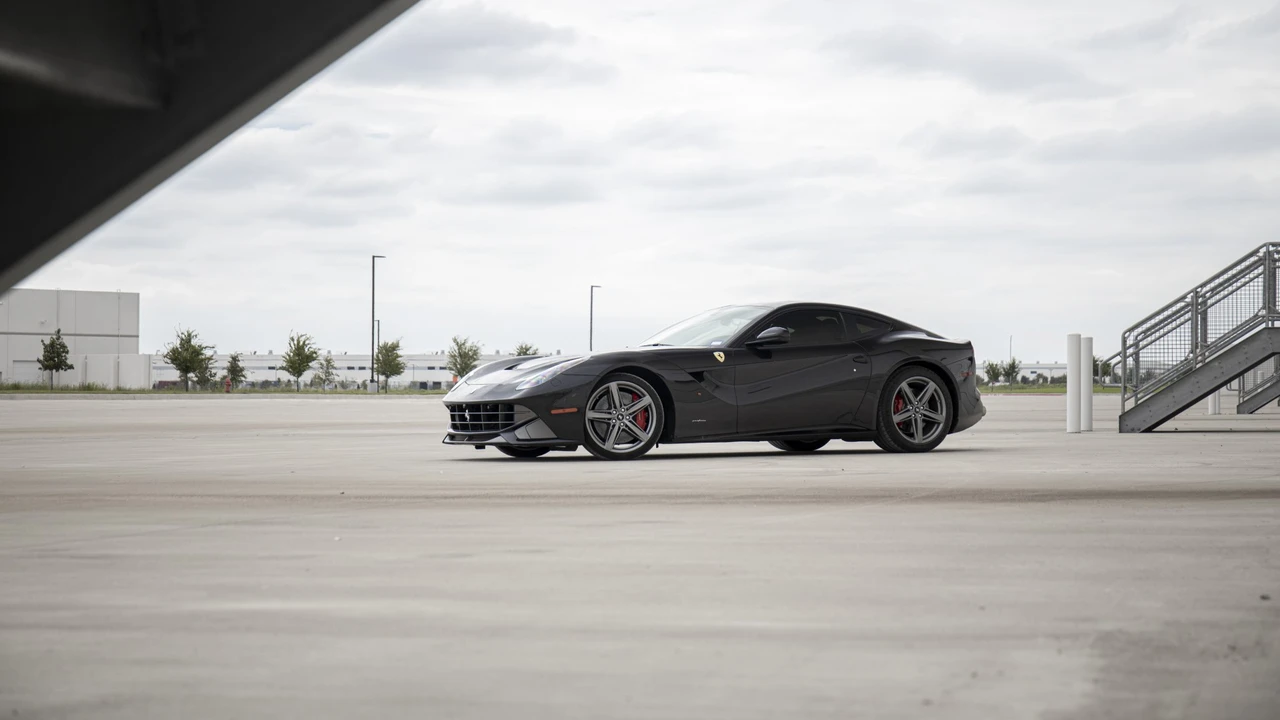 2014 Ferrari F12berlinetta - Image 24 of 31