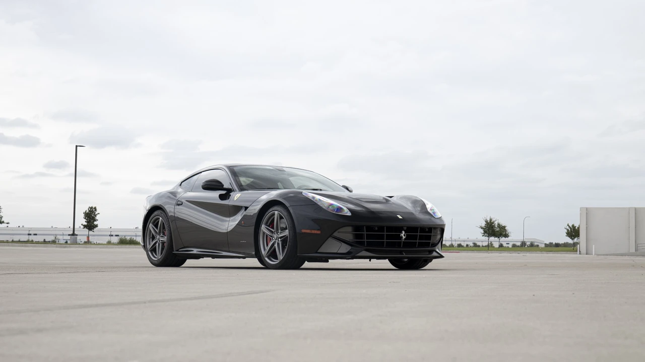 2014 Ferrari F12berlinetta - Image 9 of 31