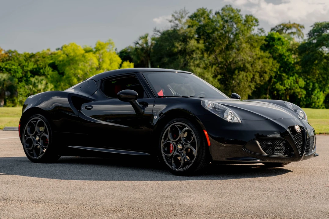 2015 Alfa Romeo 4C Coupe - Image 9 of 31