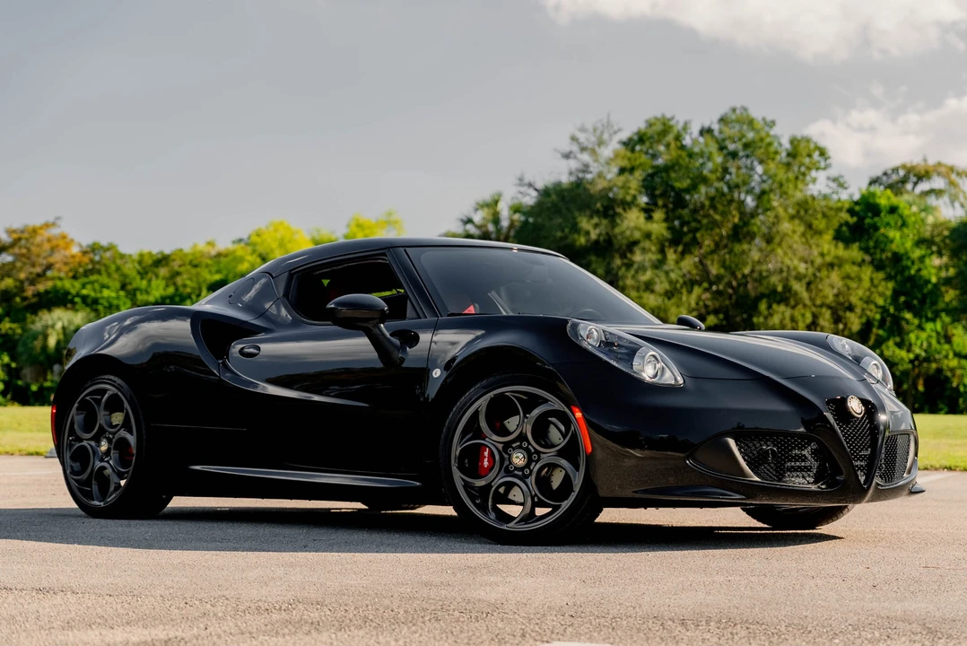 2015 Alfa Romeo 4C Coupe - Image 8 of 31