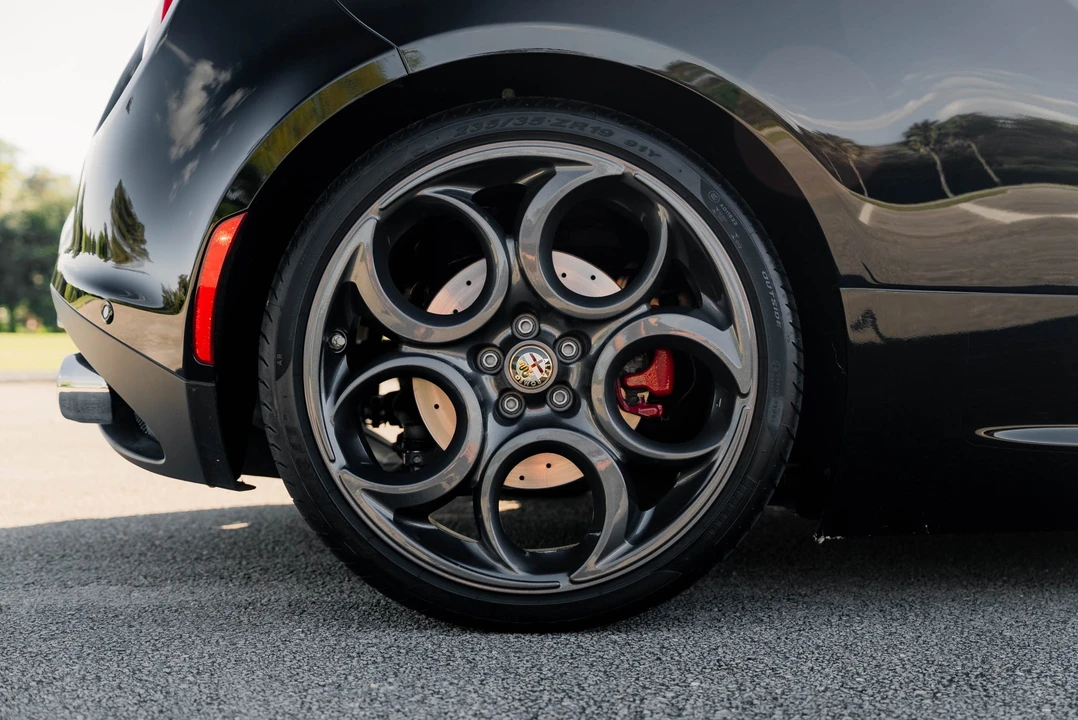 2015 Alfa Romeo 4C Coupe - Image 31 of 31