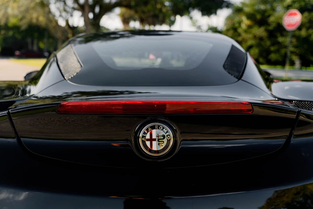 2015 Alfa Romeo 4C Coupe - Image 23 of 31