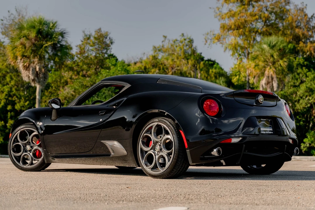 2015 Alfa Romeo 4C Coupe - Image 4 of 31