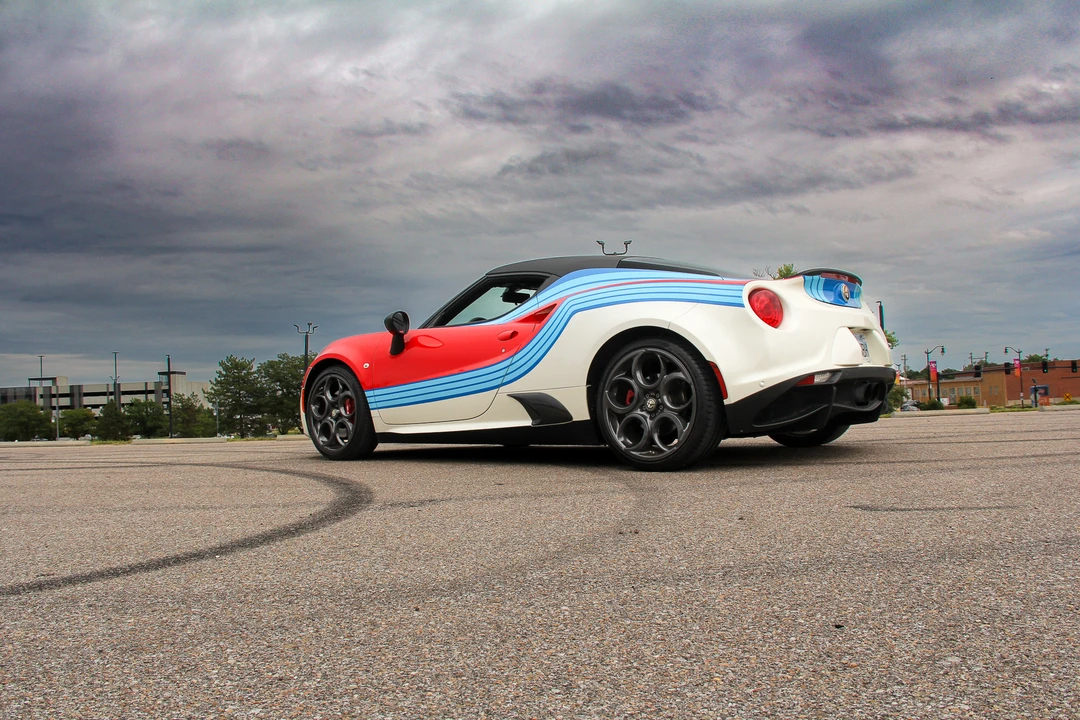 2015 Alfa Romeo 4C Coupe - Image 22 of 31