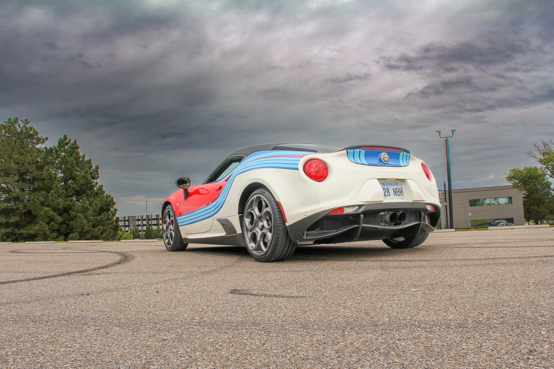 2015 Alfa Romeo 4C Coupe - Image 31 of 31