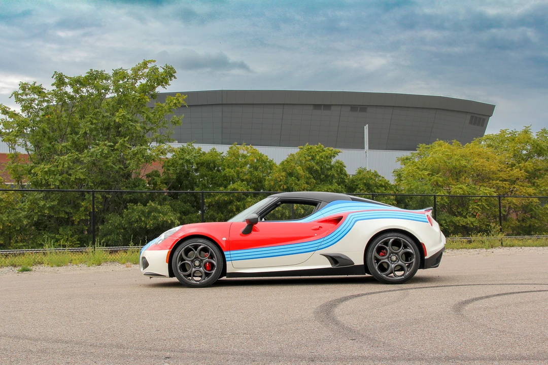 2015 Alfa Romeo 4C Coupe - Image 17 of 31