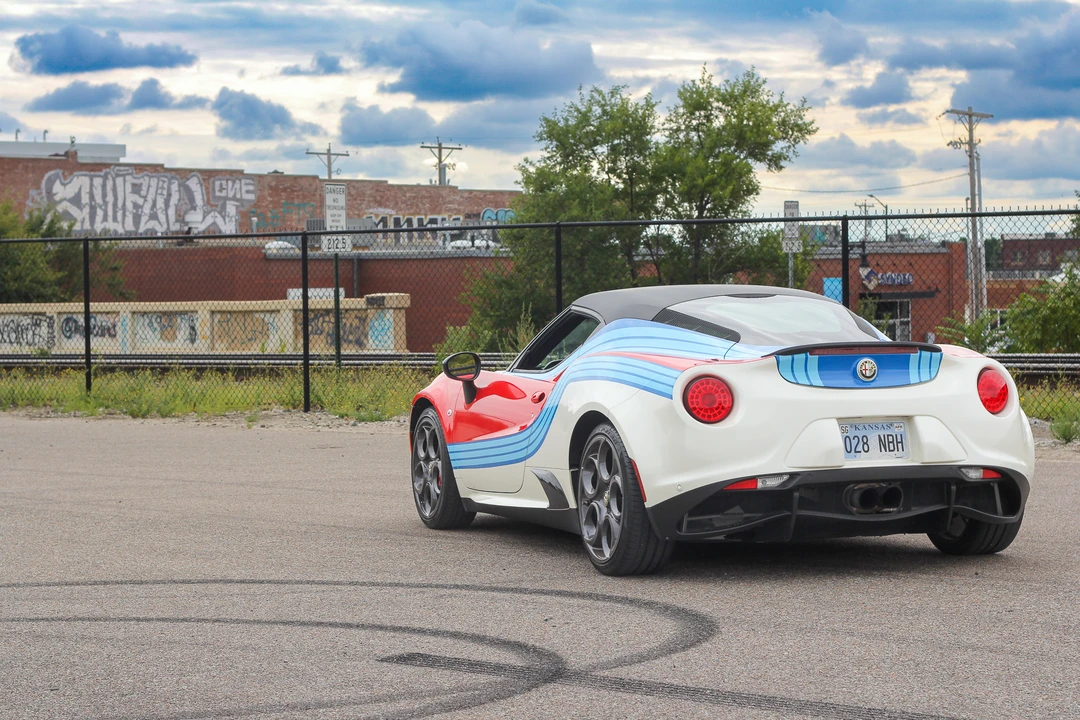 2015 Alfa Romeo 4C Coupe - Image 27 of 31