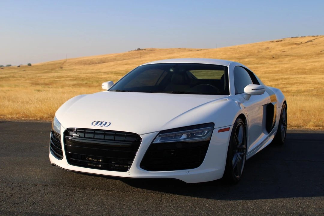 2015 Audi 42 R8 - Image 18 of 31