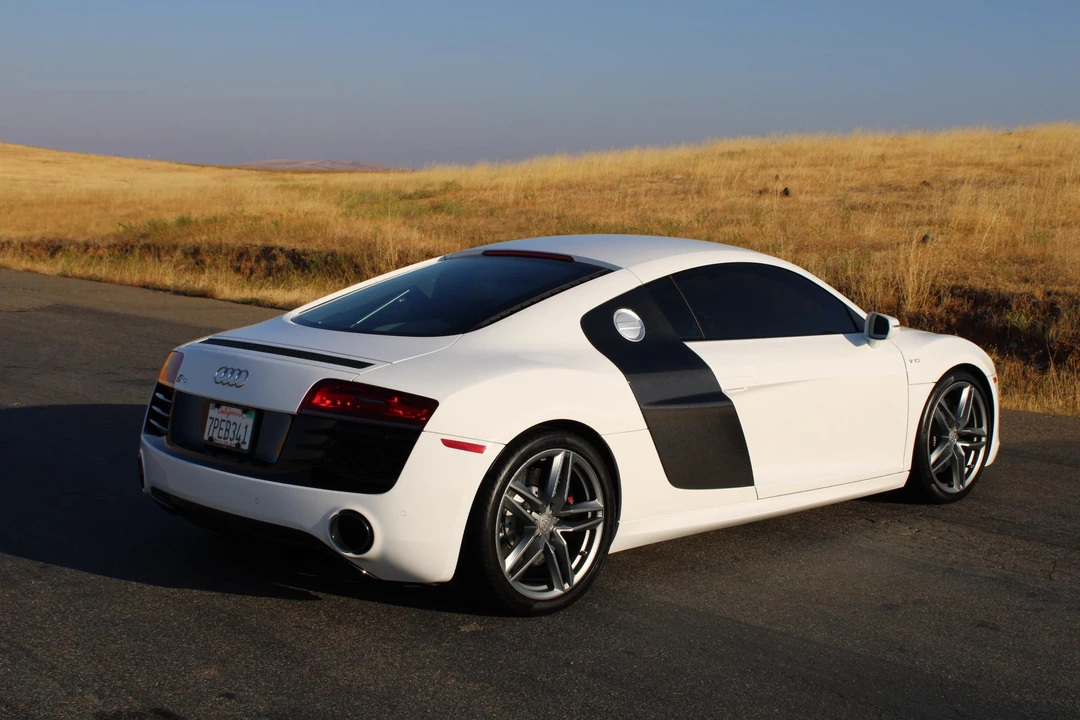 2015 Audi 42 R8 - Image 11 of 31