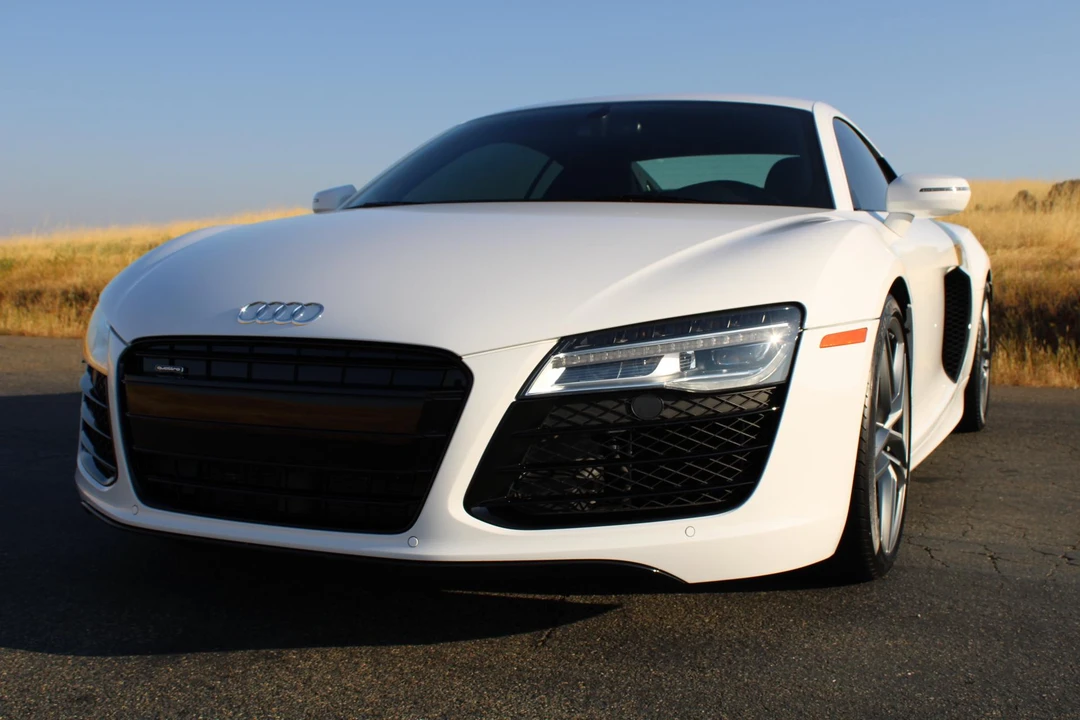 2015 Audi 42 R8 - Image 19 of 31