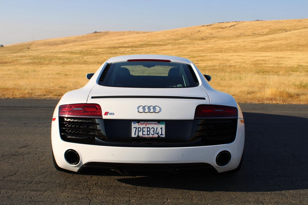 2015 Audi 42 R8 - Image 7 of 31