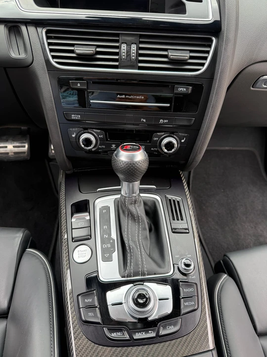 2015 Audi B8 RS5 - Image 29 of 31