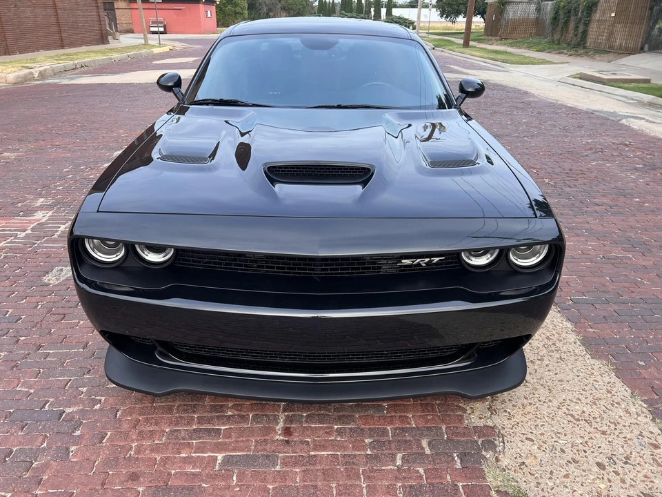 2015 Dodge Challenger SRT Hellcat 3rd Gen - Image 10 of 31