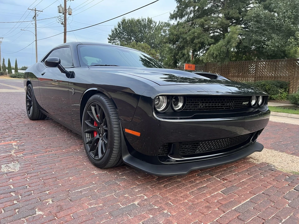 2015 Dodge Challenger SRT Hellcat 3rd Gen - Image 8 of 31