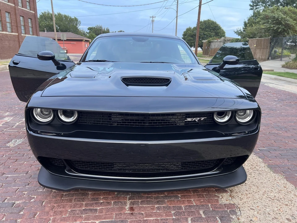 2015 Dodge Challenger SRT Hellcat 3rd Gen - Image 11 of 31