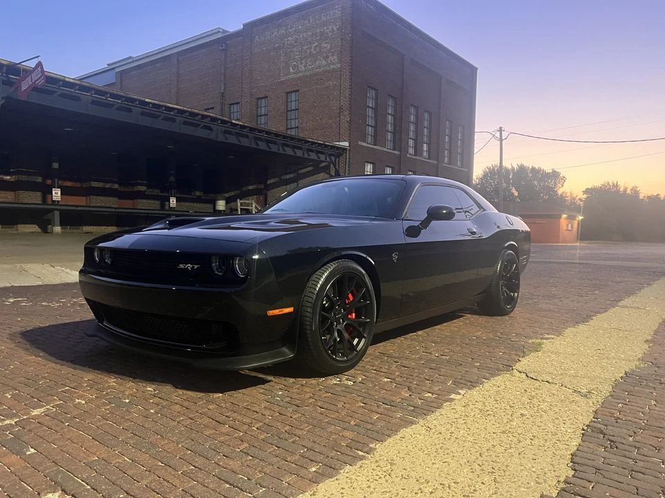 2015 Dodge Challenger SRT Hellcat 3rd Gen - Image 12 of 31